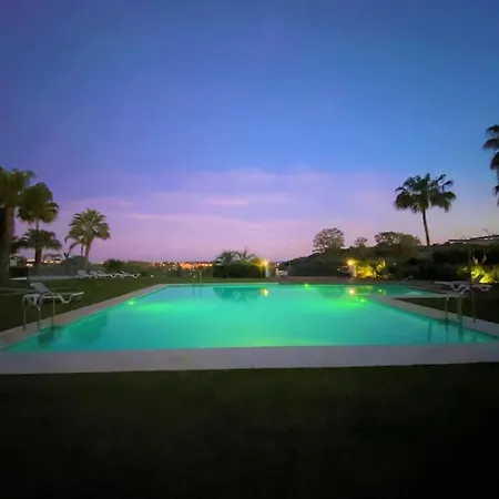 Breathtaking Apartment, Paradise Palm View Marbella Apartment *